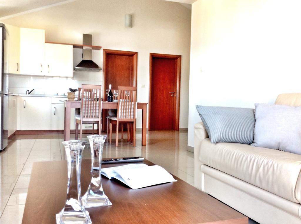 Apartments Kovacic Malinska Bagian luar foto
